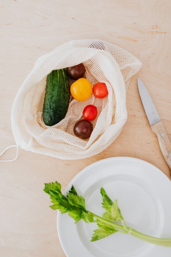 20 Ways Homesteaders Save Money on Groceries in 2026